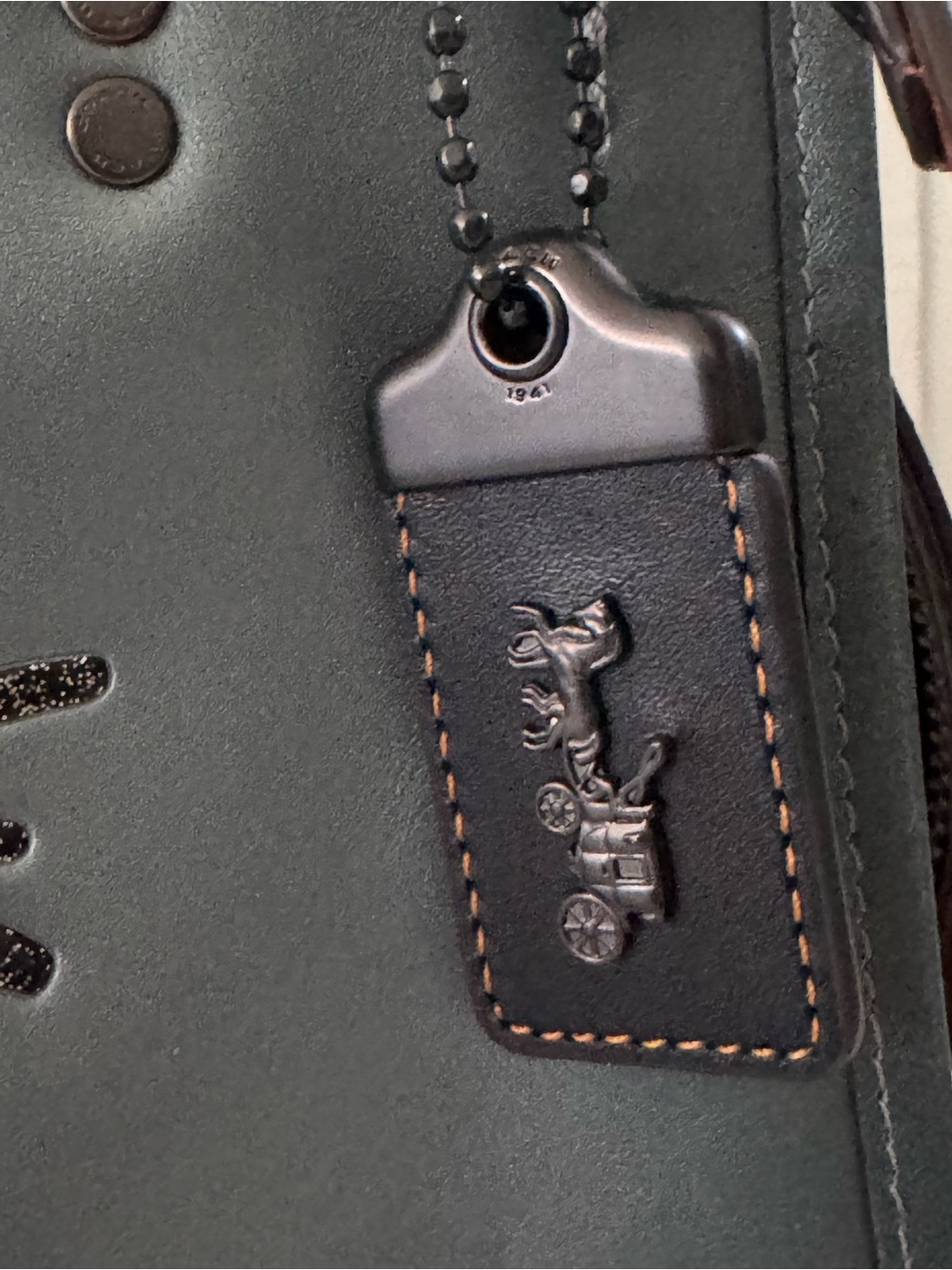 COACH x Keith Haring Gray Leather Satchel with Pink-Green Sequin Heart - Picture 5 of 9
